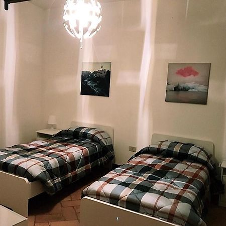 La Torre Di Morro Bed & Breakfast Камерино Екстериор снимка